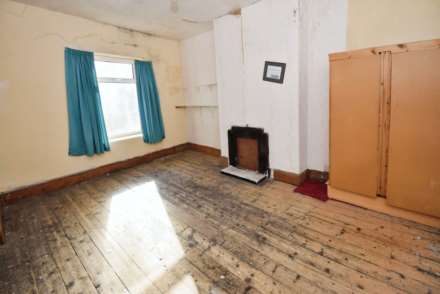 Caerwys Grove, Tranmere, Image 9