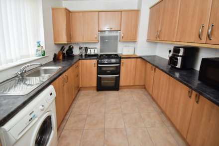 Lancelyn Court, Spital, Image 3