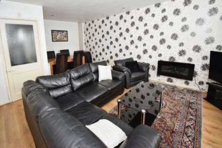 Lancelyn Court, Spital, Image 6