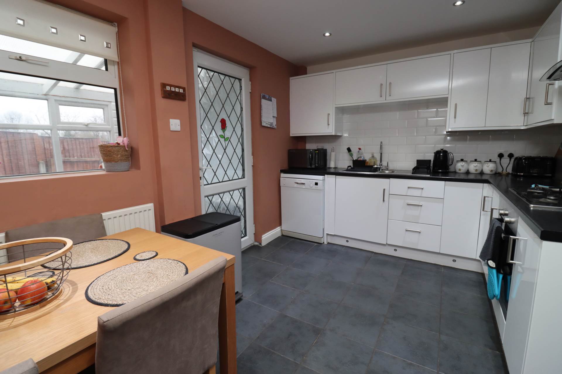 New Chester Road, Bromborough, Image 17