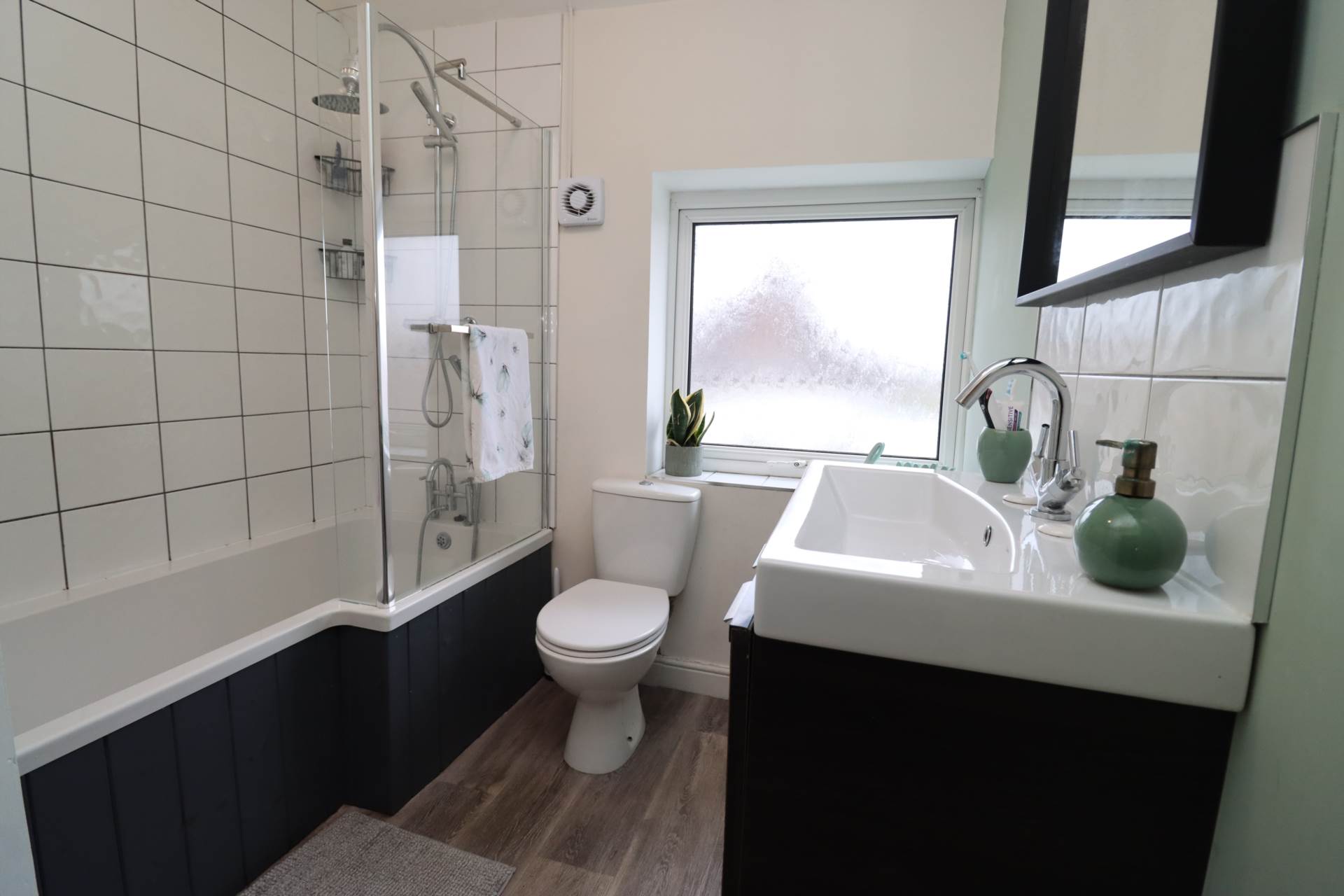 New Chester Road, Bromborough, Image 20