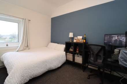 New Chester Road, Bromborough, Image 9