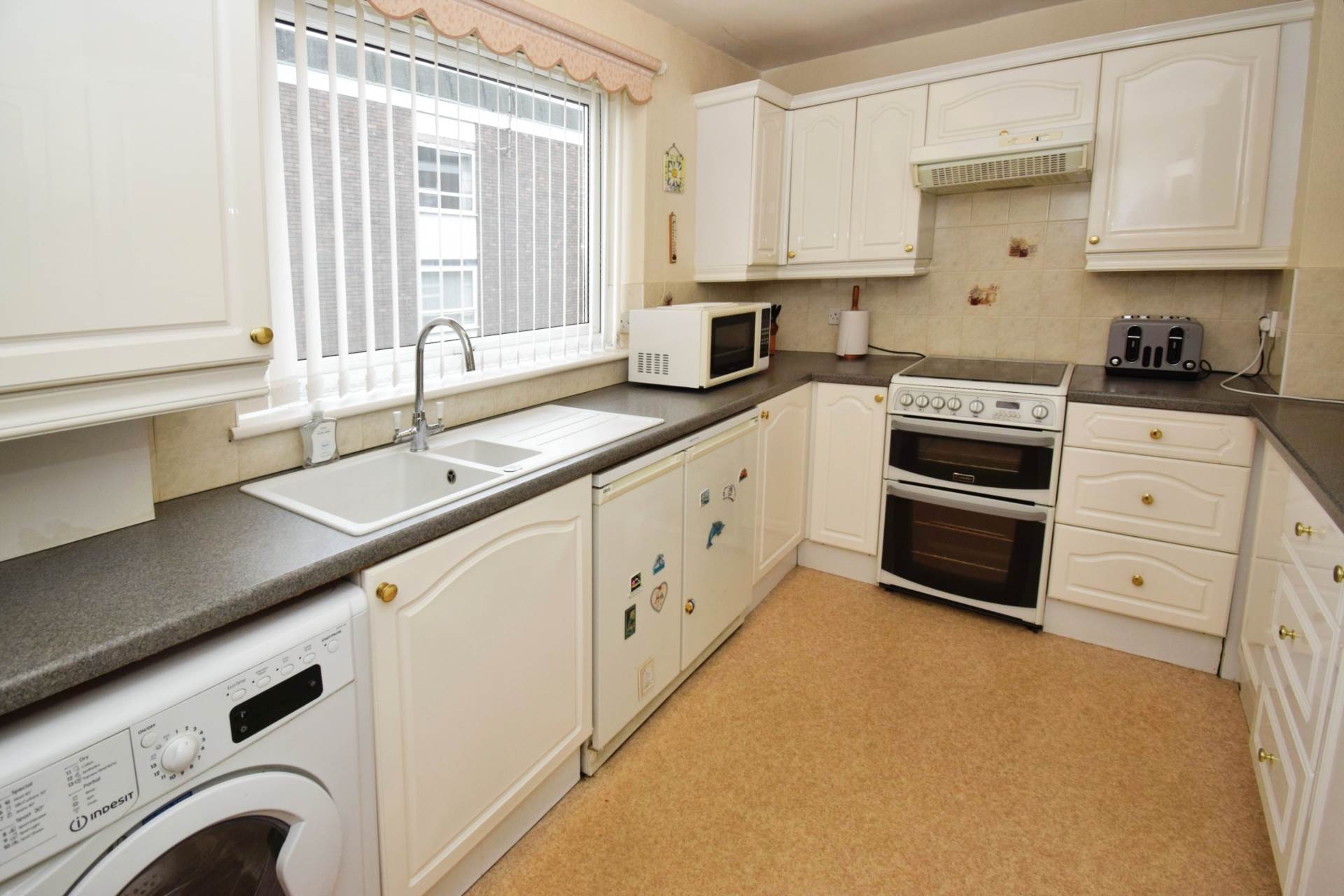 Lancelyn Court, Spital, Image 10