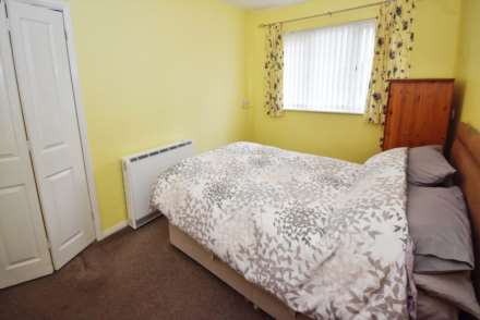 Heathcote Gardens, Bebington, Image 11