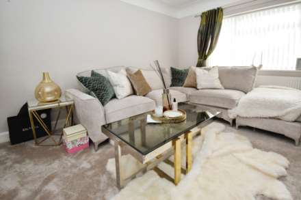 Carol Drive, Heswall, Image 7