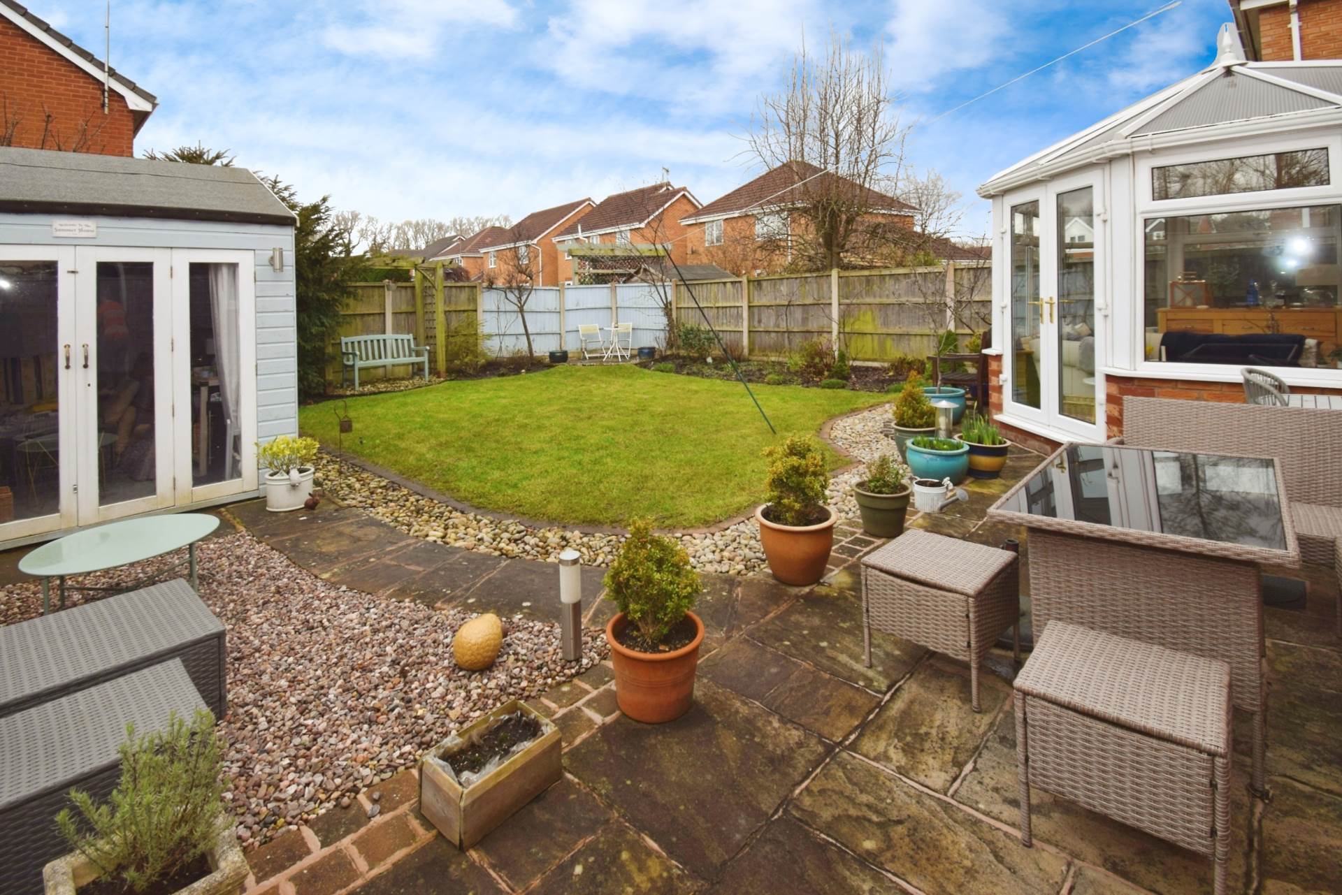Cheltenham Crescent, Moreton, Image 25