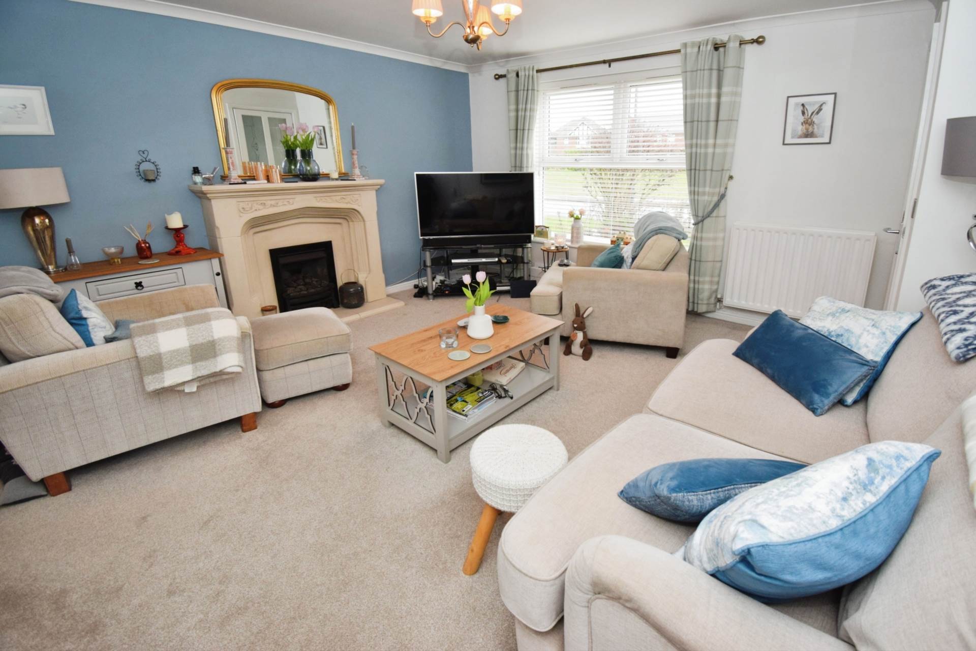 Cheltenham Crescent, Moreton, Image 6