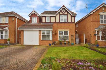 4 Bedroom Detached, Cheltenham Crescent, Moreton