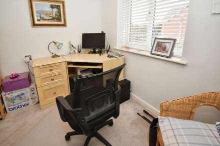 Cheltenham Crescent, Moreton, Image 21