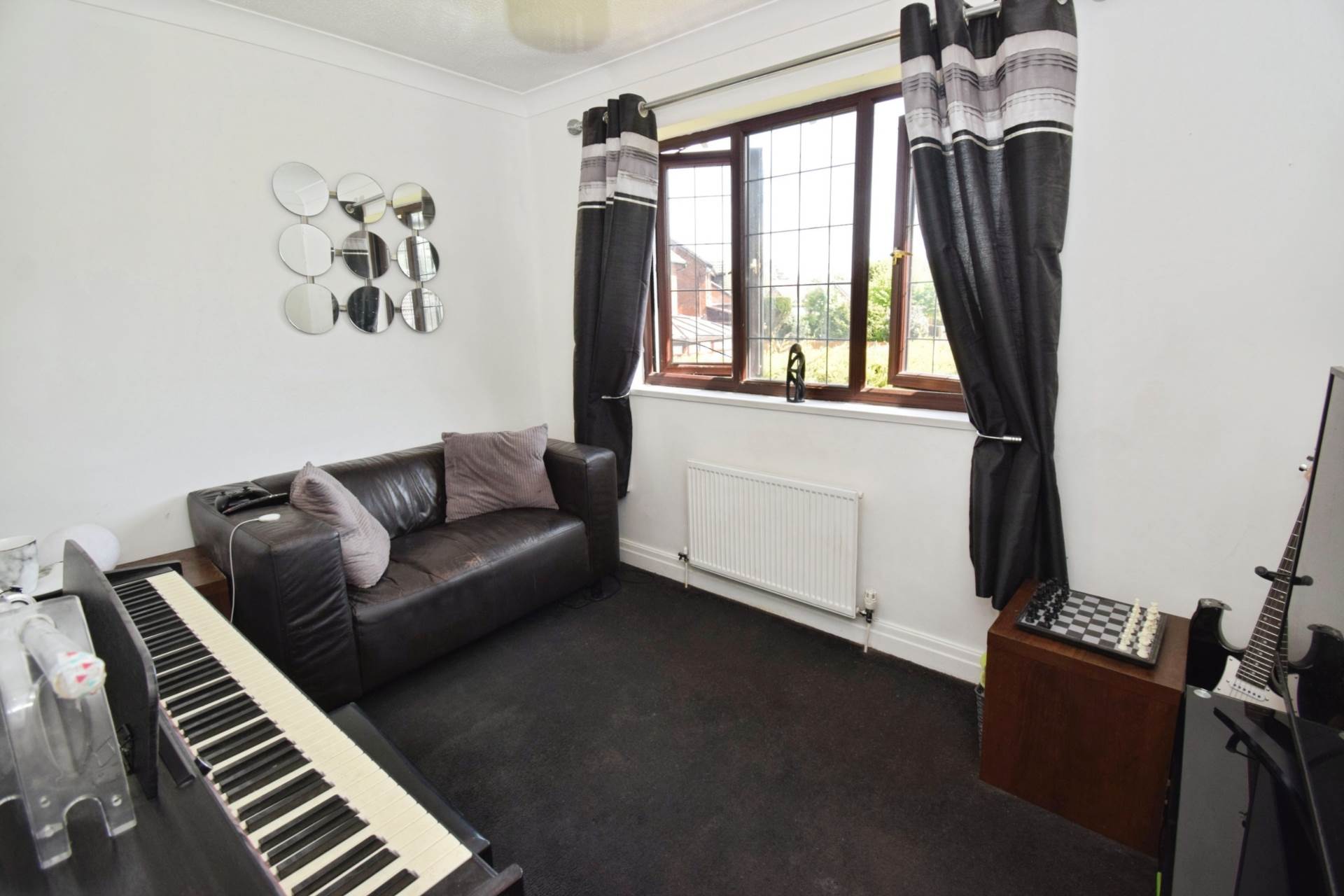 Poulton Green Close, Spital, Image 13