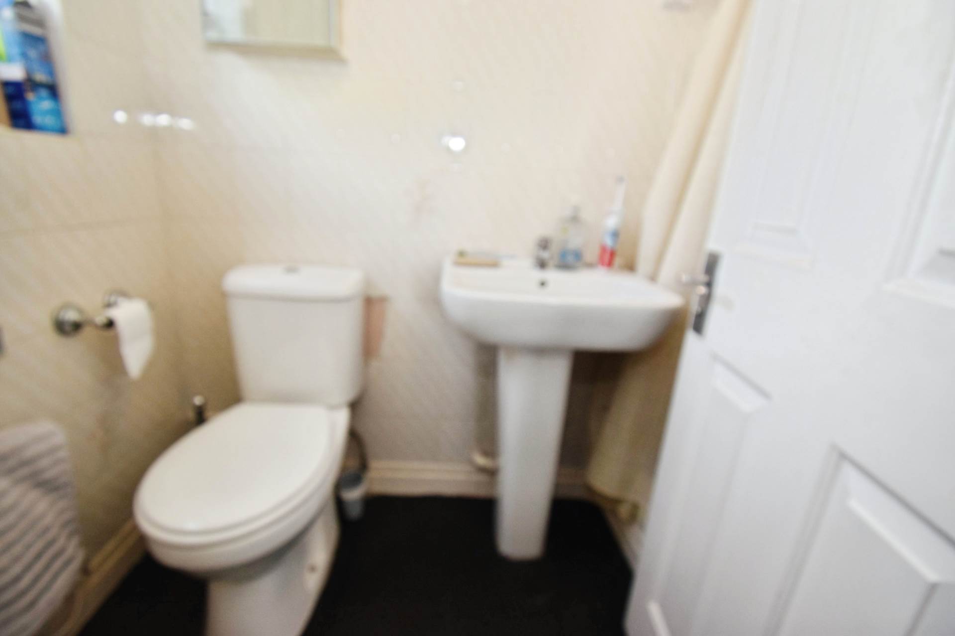 Poulton Green Close, Spital, Image 22