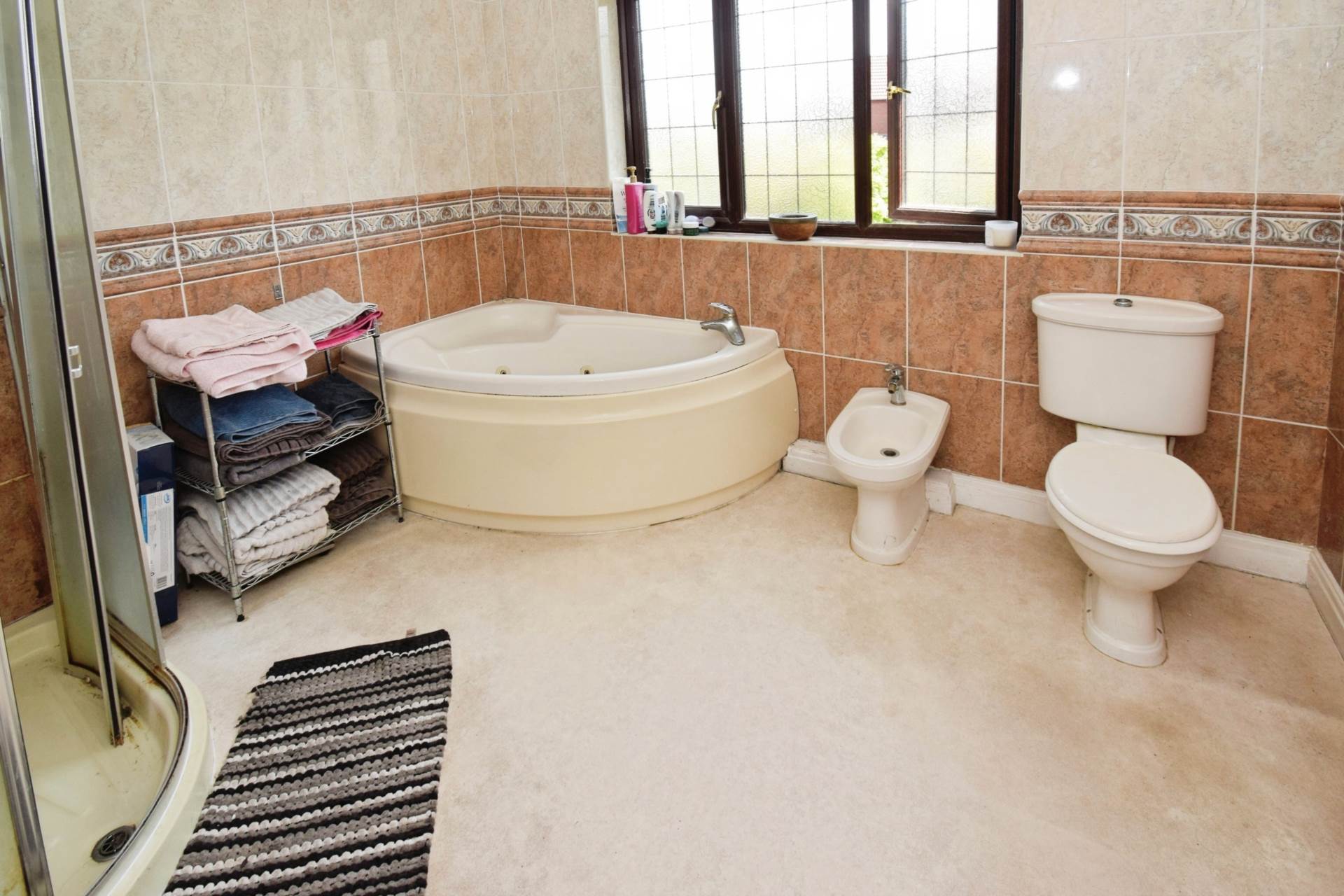 Poulton Green Close, Spital, Image 9