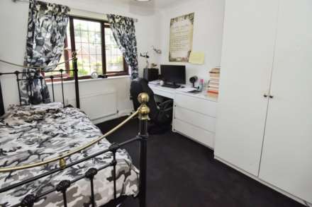 Poulton Green Close, Spital, Image 12