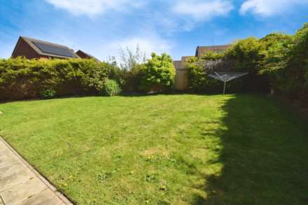 Poulton Green Close, Spital, Image 15