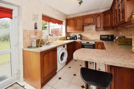 Bradden Close, Spital, Image 12