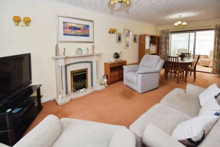 Bradden Close, Spital, Image 3