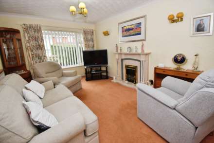 Bradden Close, Spital, Image 7