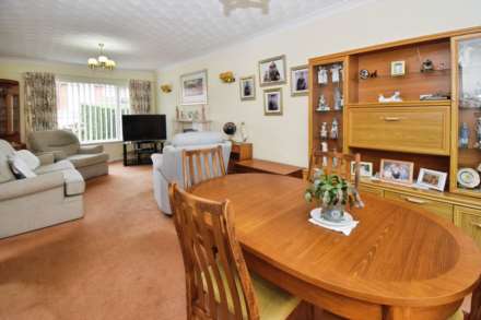 Bradden Close, Spital, Image 8