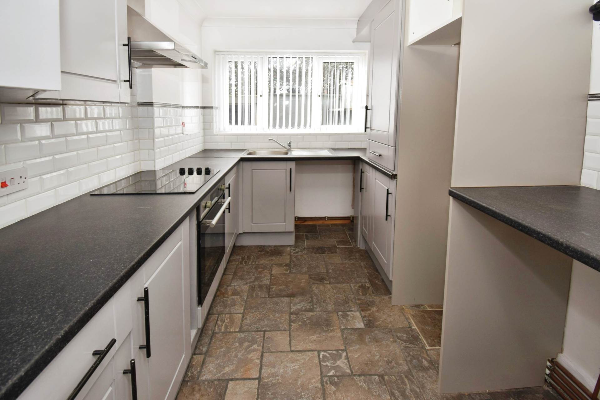 Lees Avenue, Rock Ferry, Image 4