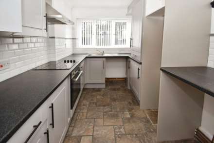 Lees Avenue, Rock Ferry, Image 4