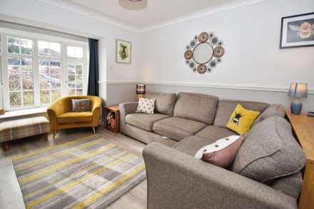 Orston Crescent, Spital, Image 2