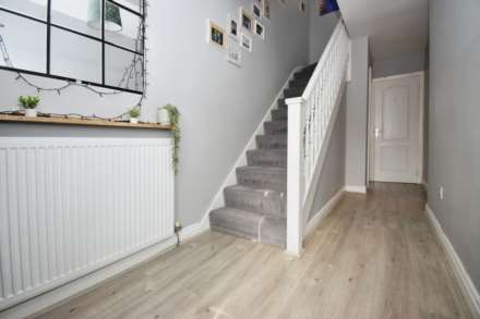 Orston Crescent, Spital, Image 5