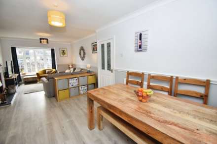 Orston Crescent, Spital, Image 9