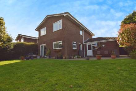 Elton Drive, Spital, Image 4