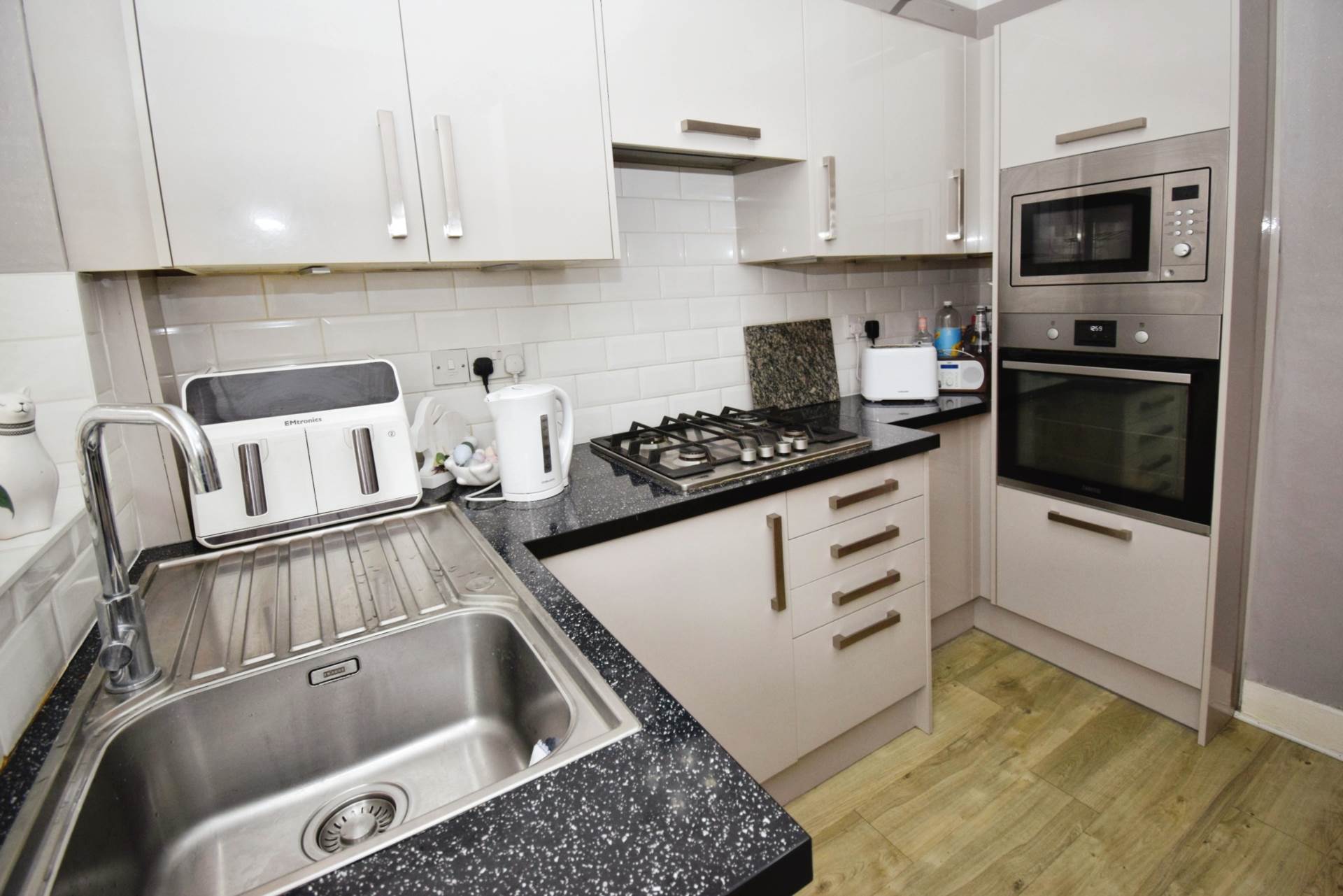Quarry Road East, Bebington, Image 12