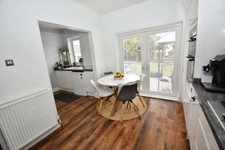 Kings Road, Bebington, Image 4