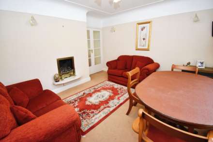 Wirral Gardens, Bebington, Image 9