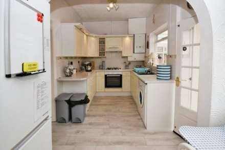 New Chester Road, Bromborough, Image 6