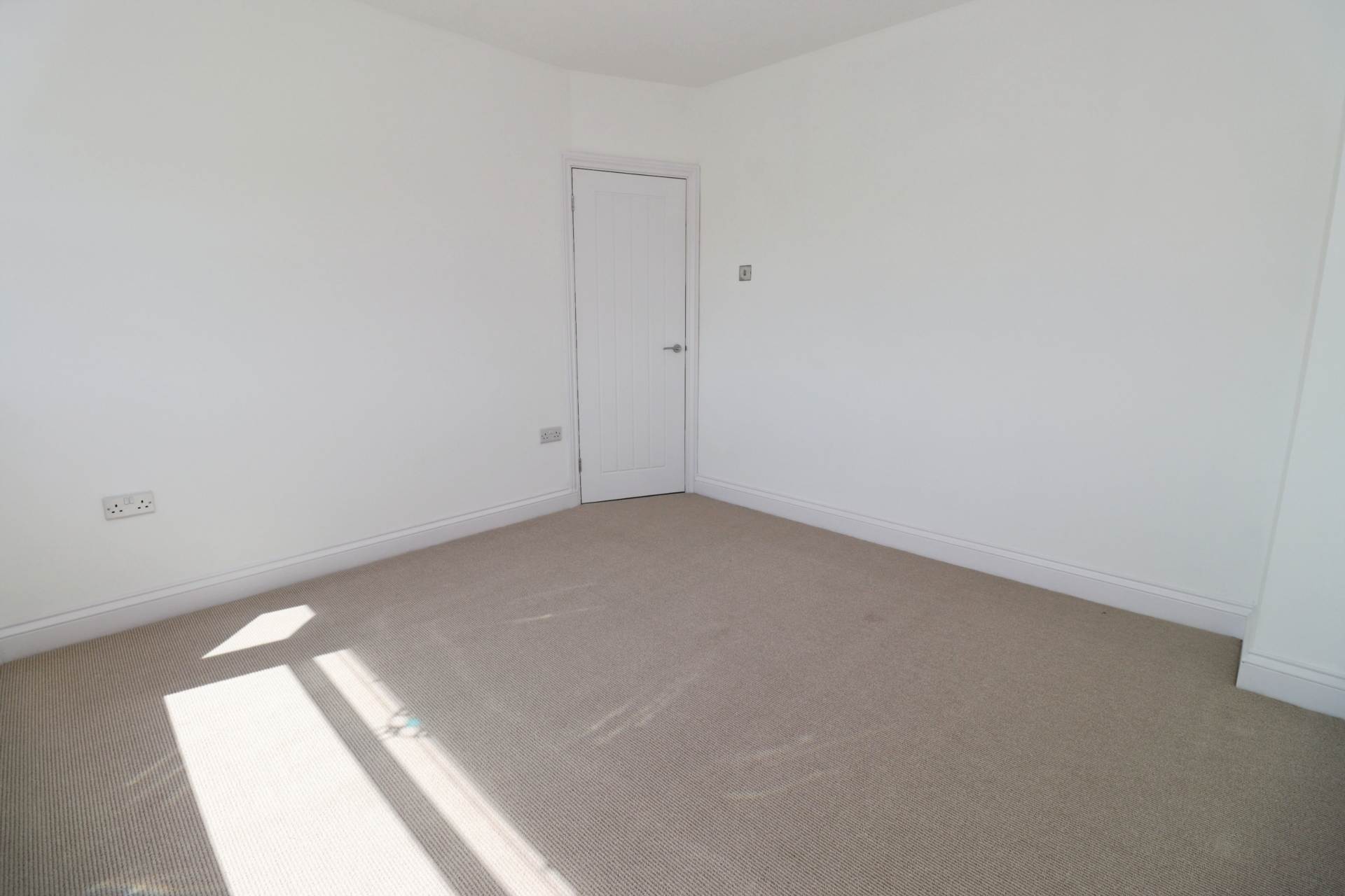 Quarry Road East, Wirral, Image 16