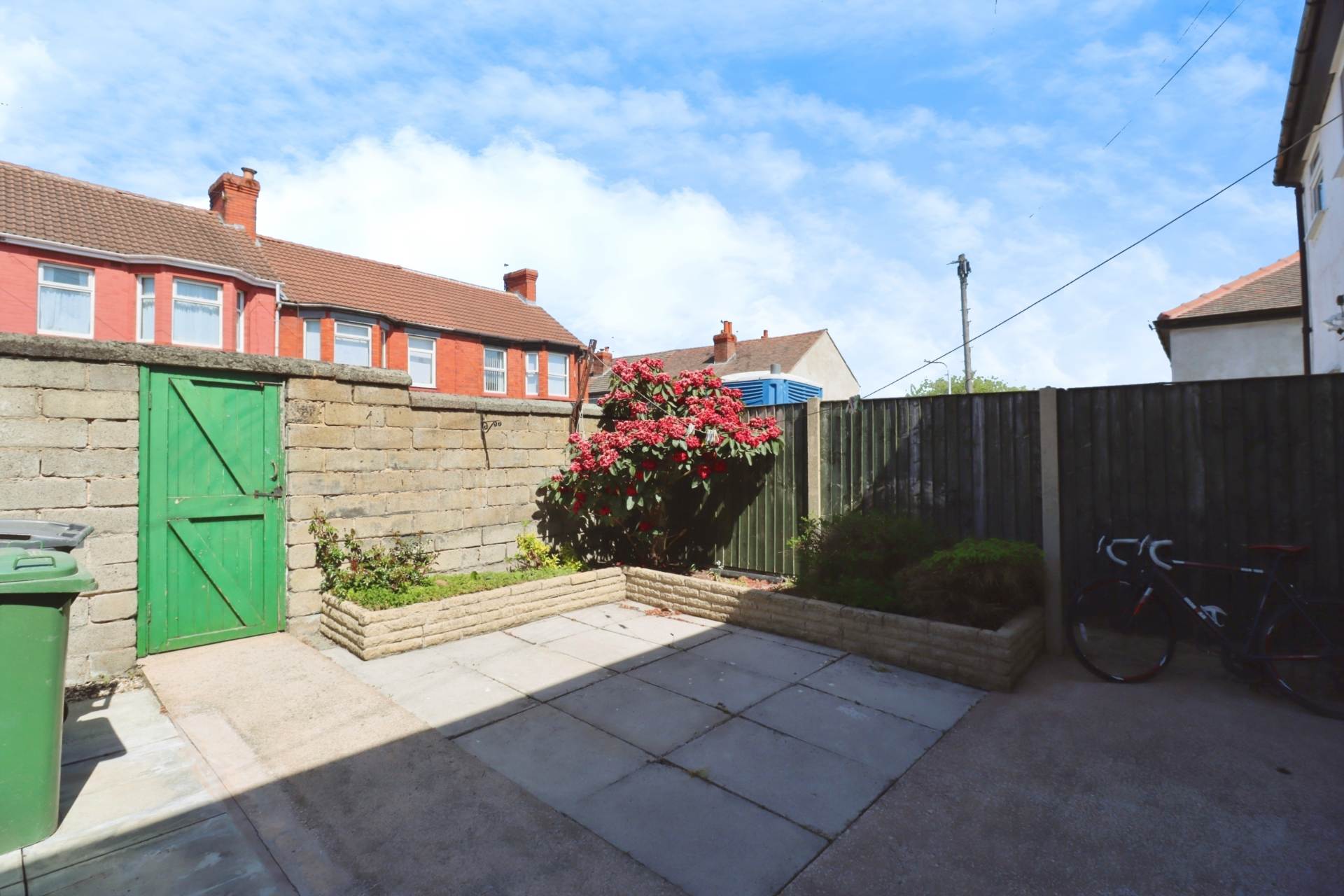 Quarry Road East, Wirral, Image 4