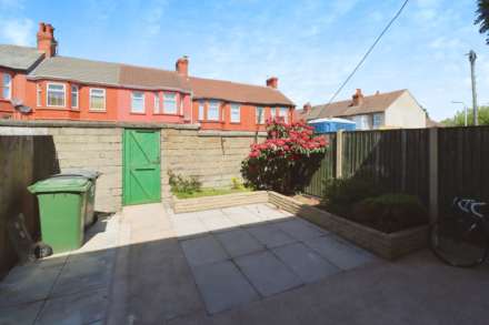 Quarry Road East, Wirral, Image 18