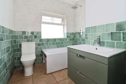 Quarry Road East, Wirral, Image 3