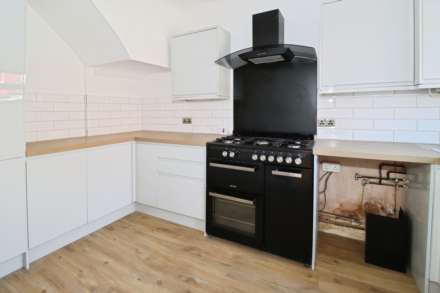 Quarry Road East, Wirral, Image 8