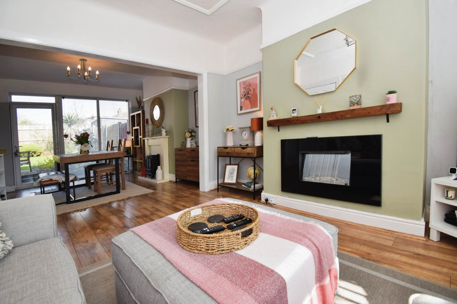 Kingswood Boulevard, Bebington, Image 9
