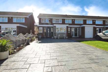 Greenville Close, Bebington, Image 1