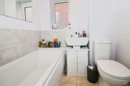 Ashton Way, Bromborough, Image 21