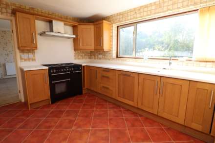 Meadowcroft, Neston, Image 4