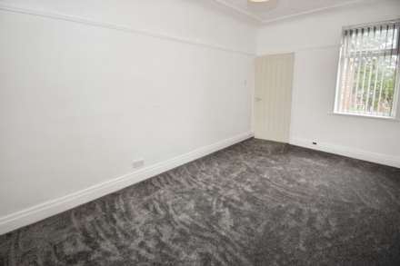 Teehey Lane, Higher Bebington, Image 4
