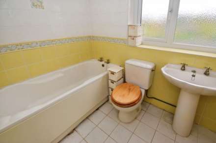 Queens Drive, Prenton, Image 19