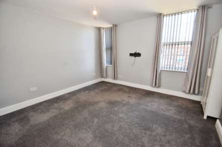Lees Avenue, Rock Ferry, Image 11