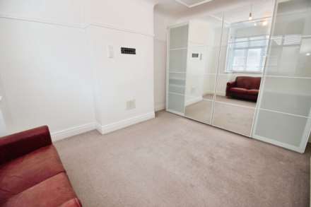 Kirkway, Bebington, Image 15