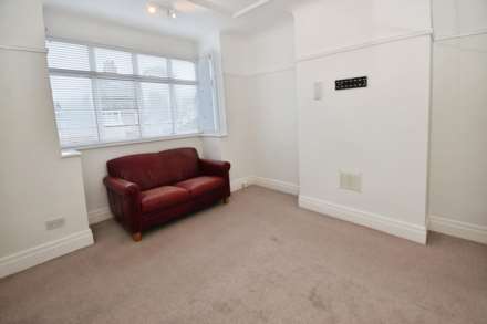 Kirkway, Bebington, Image 16