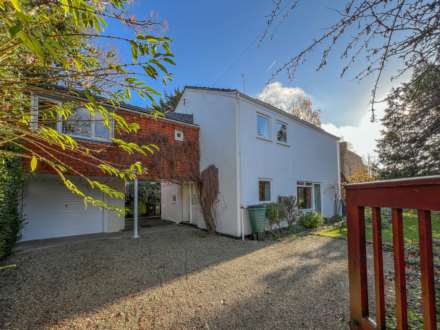 4 Bedroom Detached, Church Lane, Wallingford