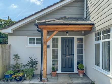 Court Drive, Shillingford, Image 2