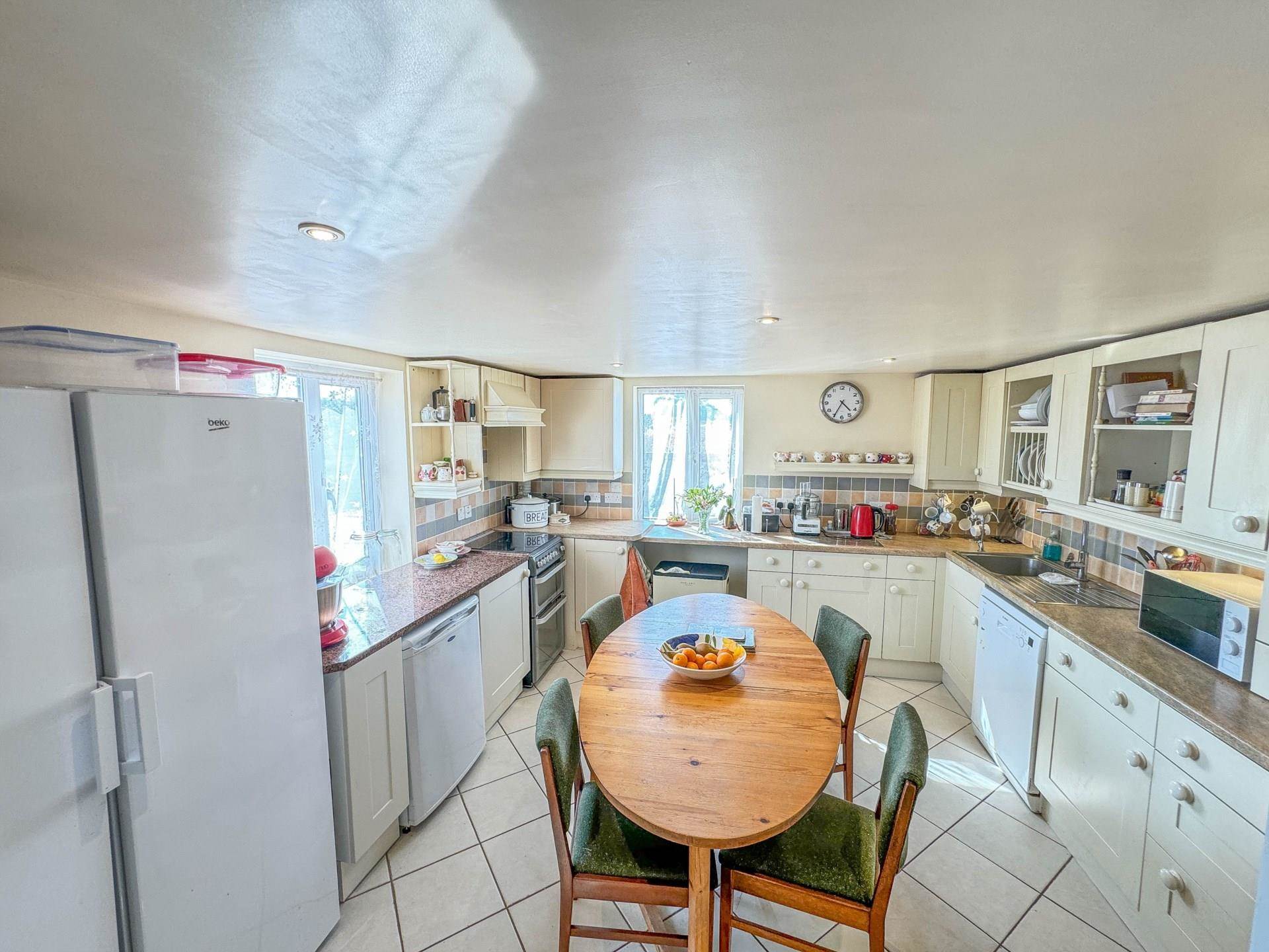 Henley Road, Shillingford, Image 4