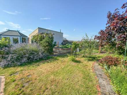 Henley Road, Shillingford, Image 15